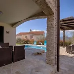 Oleandar Mit Schwimmbad Und Meerblick By Interhome *