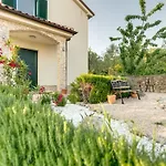 Oleandar Mit Schwimmbad Und Meerblick By Interhome Casa vacanze Brzac