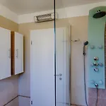 Oleandar Mit Schwimmbad Und Meerblick By Interhome Casa vacanze Brzac