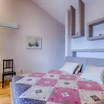 Casa vacanze Oleandar Mit Schwimmbad Und Meerblick By Interhome *