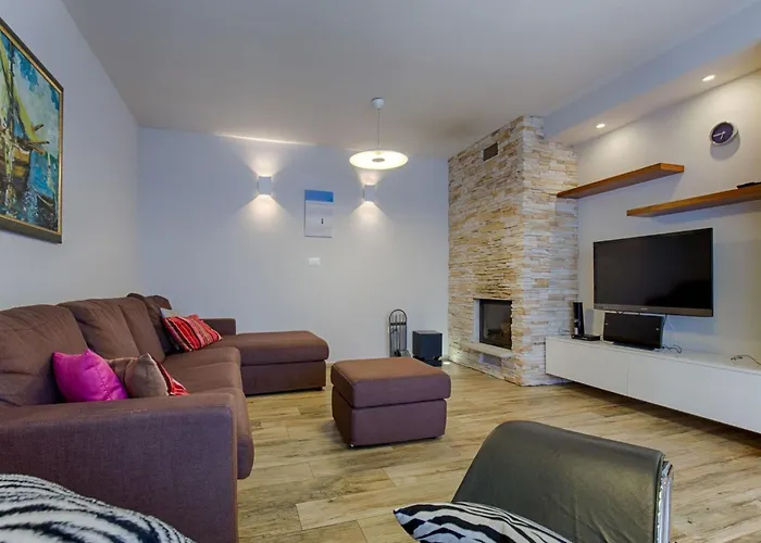 Oleandar Mit Schwimmbad Und Meerblick By Interhome *