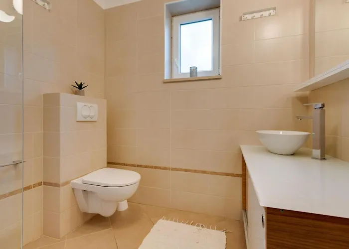 Oleandar Mit Schwimmbad Und Meerblick By Interhome *