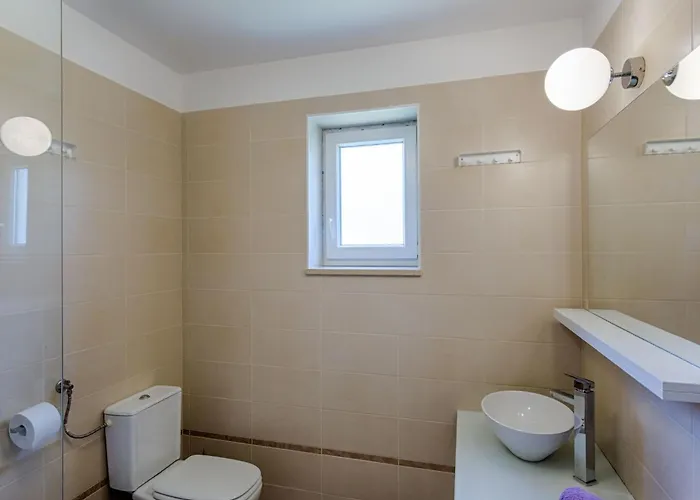 Oleandar Mit Schwimmbad Und Meerblick By Interhome *