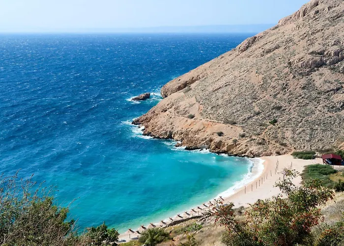 Oleandar Mit Schwimmbad Und Meerblick By Interhome بيت للعطل